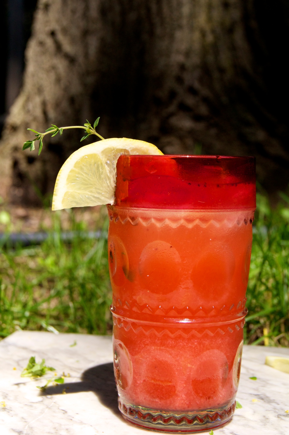 strawberry-thyme lemonade 