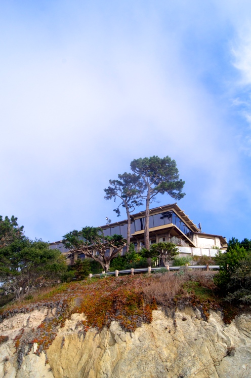 A house perched above the cliffs of Big Sur
